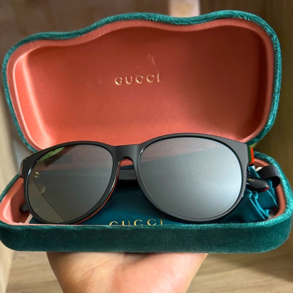 Gucci Glasses - Picture 1 of 5